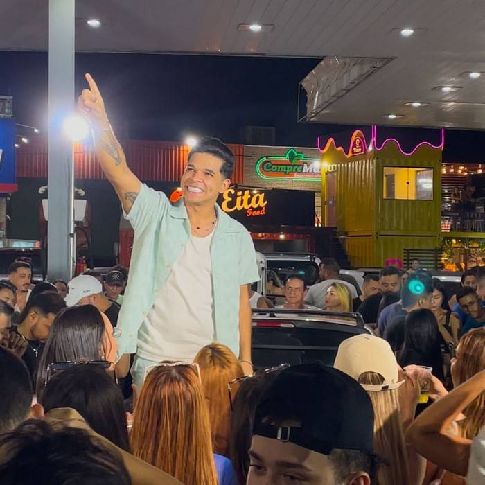 Xandynho Diferenciado lança “Foi Amor” e inaugura projeto “Forró no Posto Por Aí”