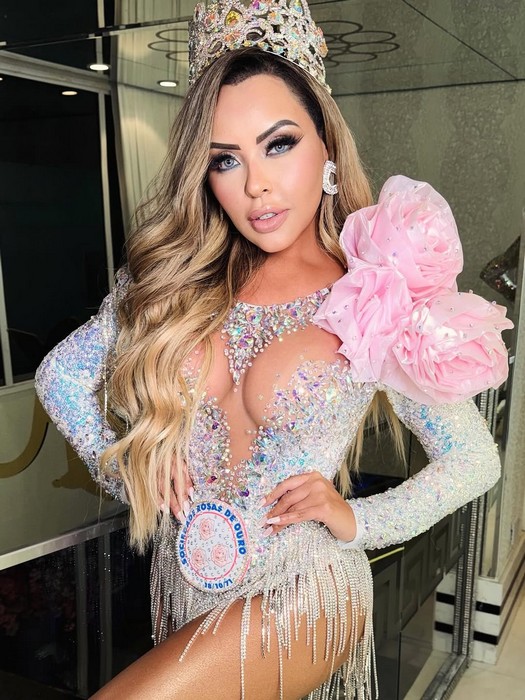 Rainha da Rosas de Ouro, Ana Beatriz Godoi aposta em visual de cristais para filmagem de Carnaval
