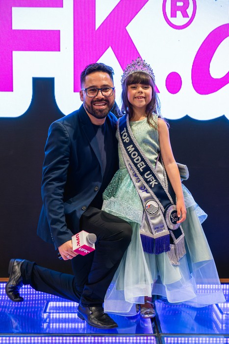 Bella Vianna de Sorocaba conquista título nacional e é eleita Top Model UFK 2025 no UFKday
