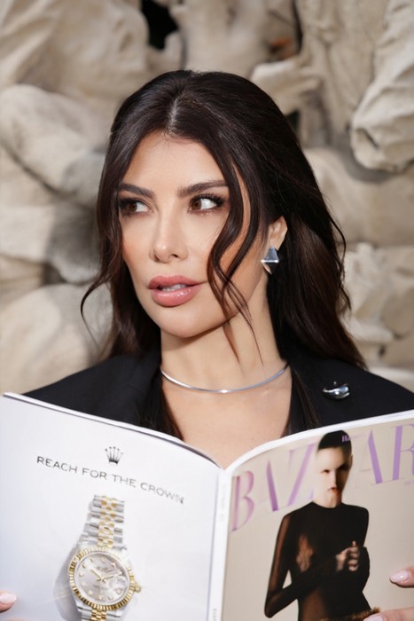 Priscila Vaz marca presença em evento internacional da Bazaar em Paris