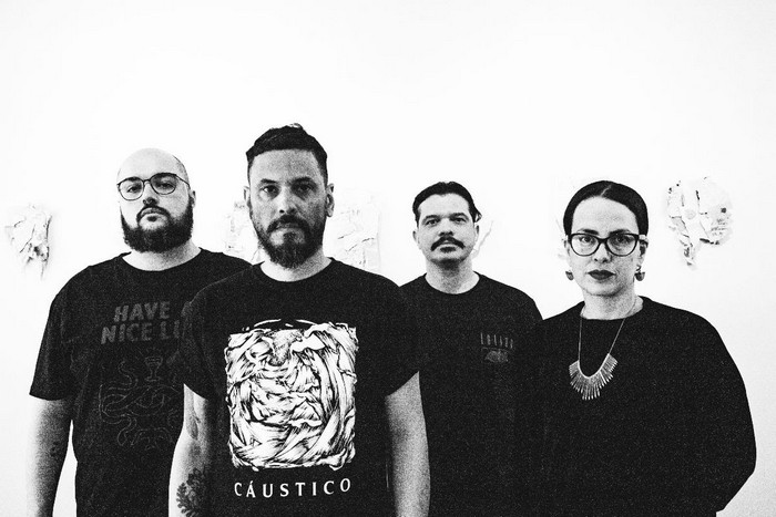 Throe disponibiliza “Silver Blue”: álbum instrumental entre metal experimental e post-rock