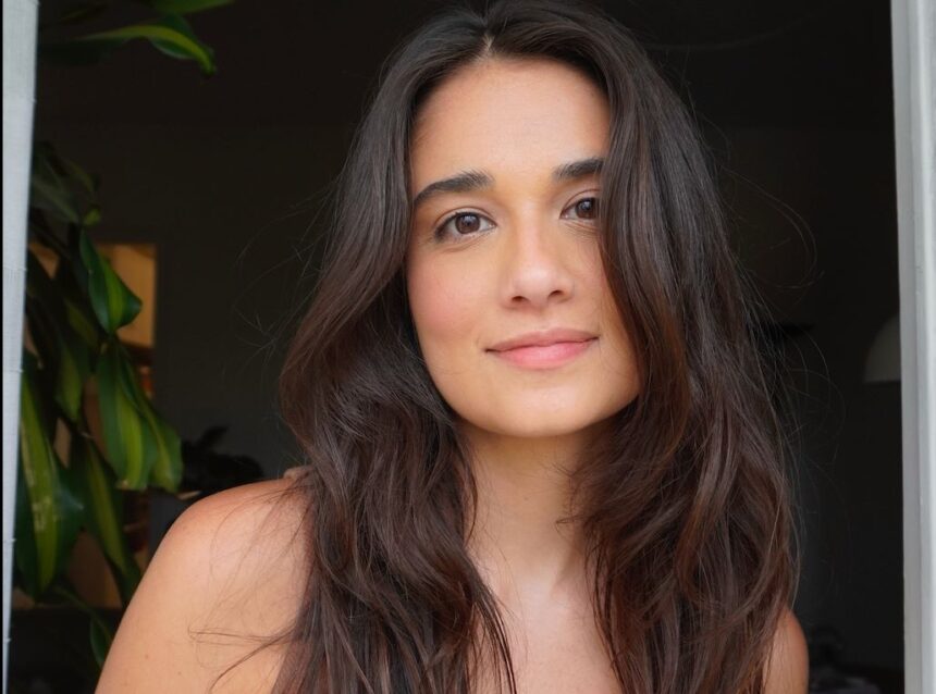 Amanda Azevedo celebra indicação de “Melhor Atriz de Comédia” no Rio Webfest