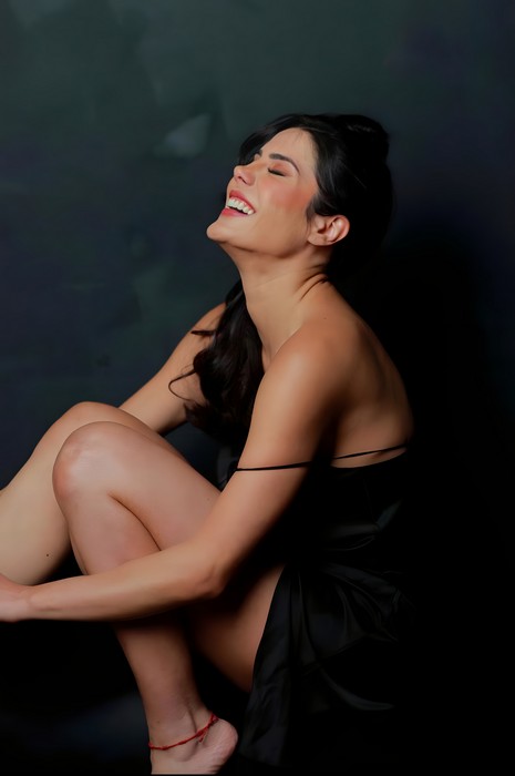 Dani Costa anuncia entrada em plataforma adulta após atuação em novela bíblica