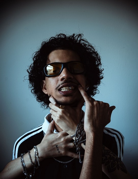 Iann Guxtavo expõe a maneira como encara a vida no álbum “Hilário”