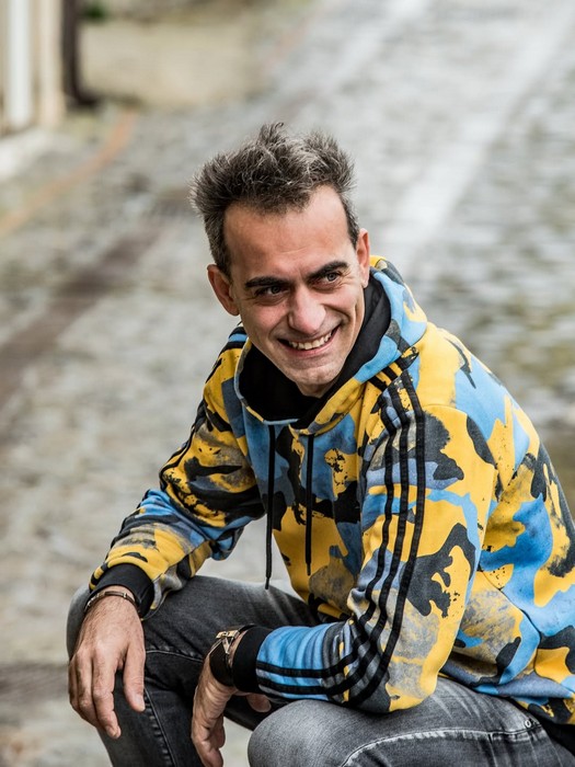 Kuda inicia turnê brasileira com show em Campinas após lançamento de "Direzione Remix" em parceria com Ramilson Maia