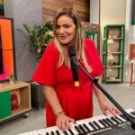 Laércia Dantas sai das redes e conquista plataformas musicais com disco inédito