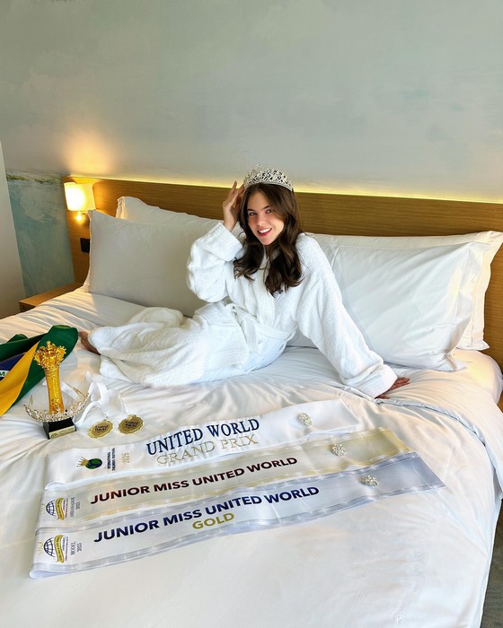 Lorena Blankenheim brilha em Dubai e é eleita United World Grand Prix no Little Miss & Little Mister United World 2025