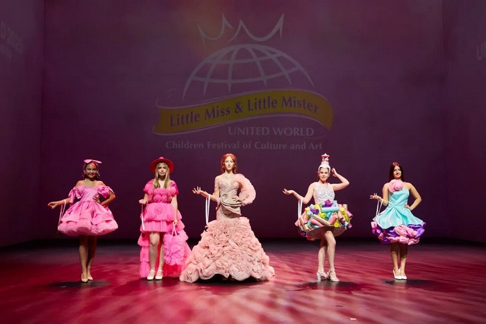 Lorena Blankenheim brilha em Dubai e é eleita United World Grand Prix no Little Miss & Little Mister United World 2025