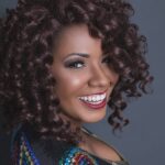 Aparecida Sertaneja inaugura visual renovado com show de talentos