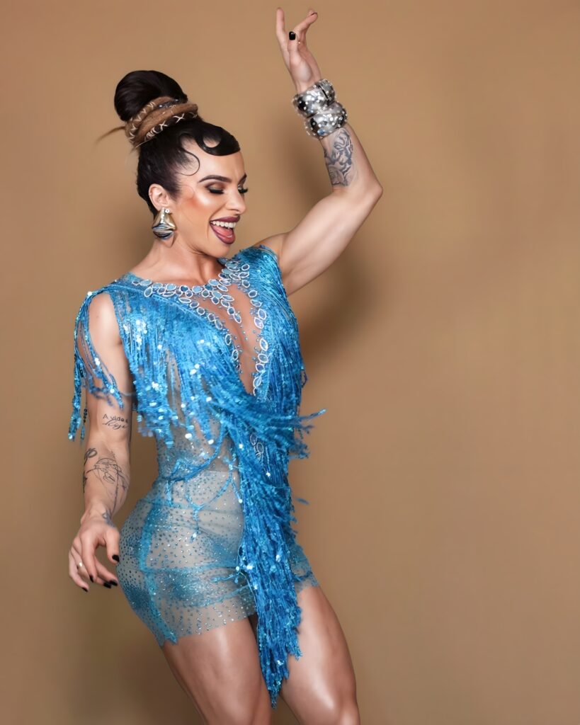 Vivian Cristinelle, princesa de bateria da Acadêmicos do Tatuapé, compartilha a técnica por trás de sua forma física definida