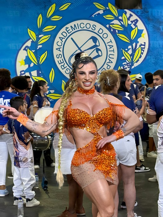 Vivian Cristinelle quebra preconceito no Carnaval: “enfrentei fitfobia por anos”