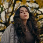 Yás lança “Bússola”, canção que celebra despertar, escuta sensível e raízes