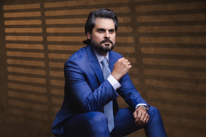 Dr. Renan Cavalcante: o especialista que une naturalidade, técnica e transformação em seus procedimentos faciais e odontológicos