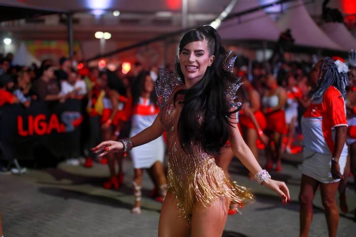 Mari Marquini investe em maratona de samba para evitar críticas e “não virar meme igual a Virginia”