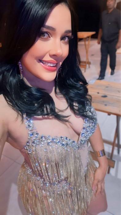 O Retorno da Musa: Yah Freitas prepara transformação radical para dominar os concursos em 2026