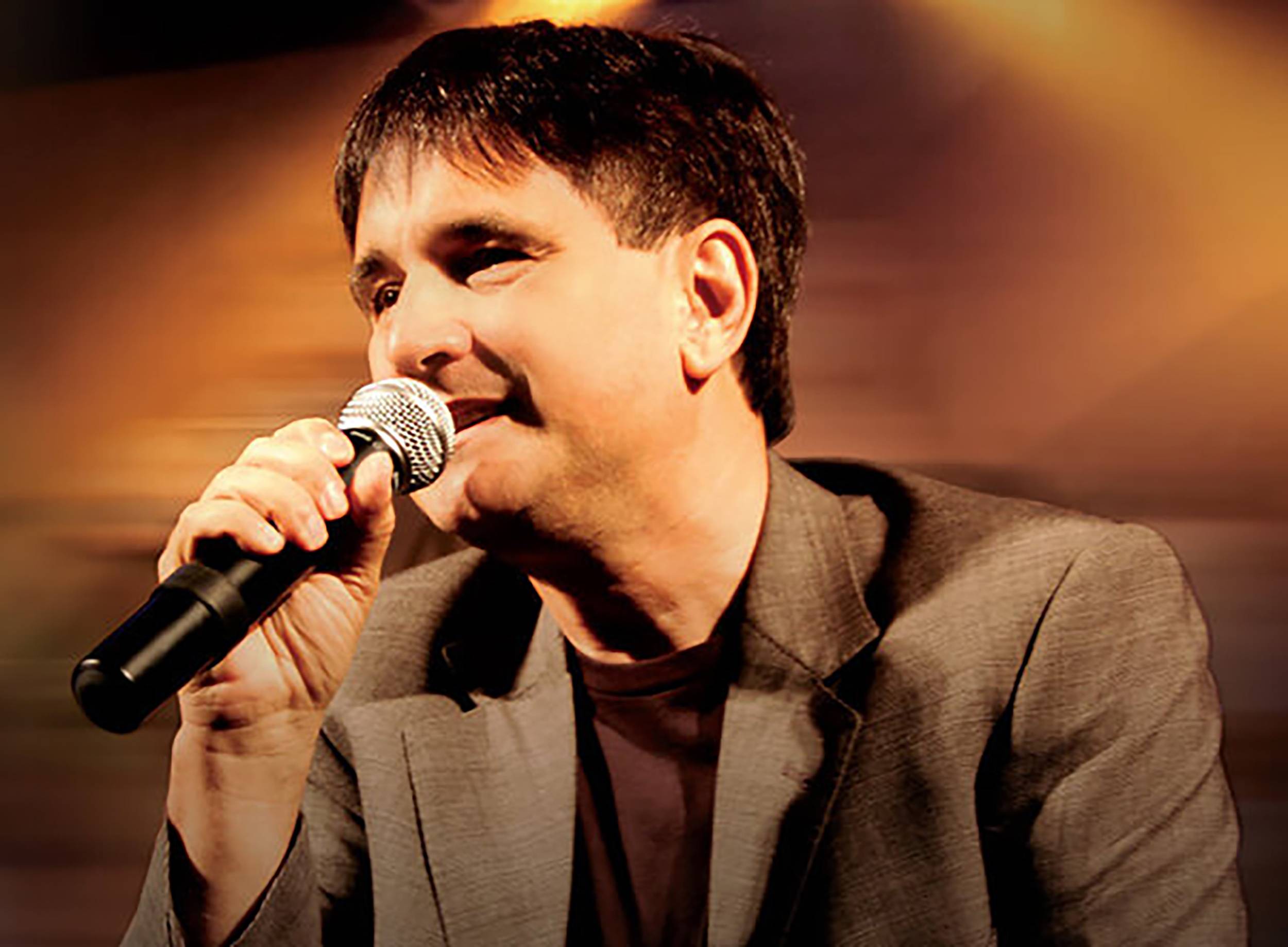 Um sarau especial: “Todos Nós Somos Um” homenageia Giovanna Farias