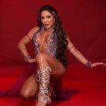 Musa no carnaval, Carla Silva desafia medo de críticas e brinca: “pelo menos meme viraliza”