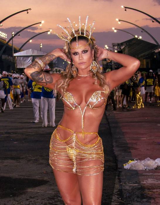 Isis Camargo: desvendando o corpo no Carnaval; uma questão de autonomia e poder