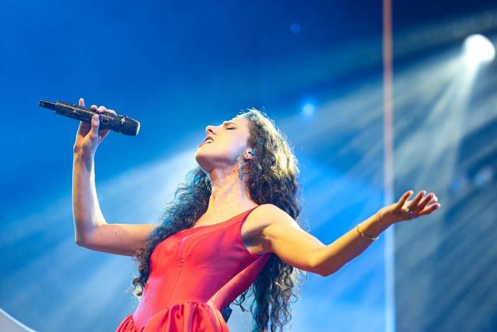 Laura Dalmás cantará clássicos da música italiana em Porto Alegre