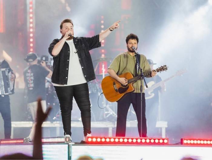 Luiz Cláudio & Giuliano reúnem 25 Mil pessoas em Show de Verão no Paraná