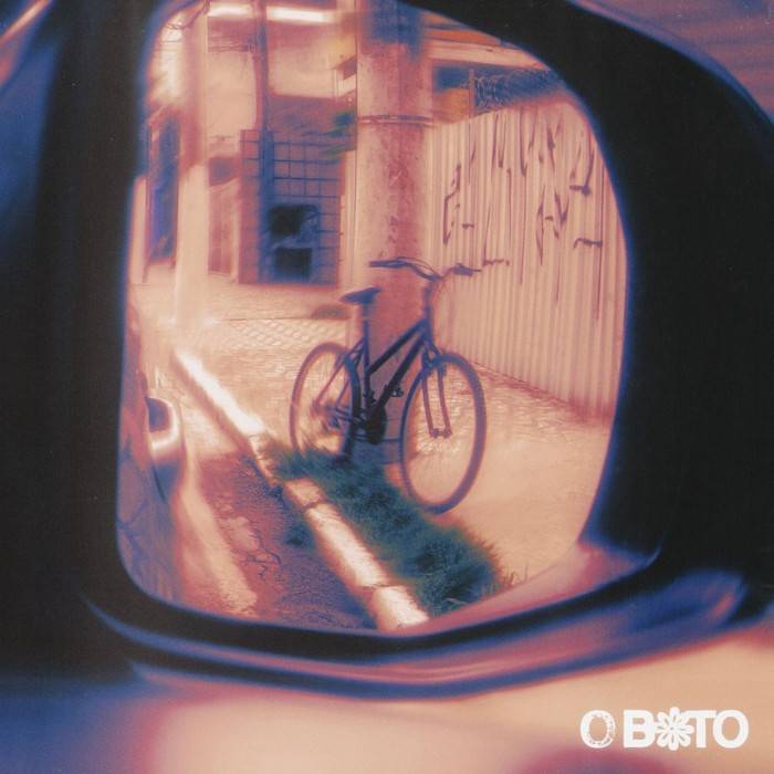 O Boto lança "Assiar", um single que reflete o amadurecimento emocional da banda