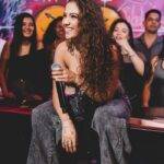 Thauane Celebra Sucesso de “Silêncio” com 17 Milhões de Plays