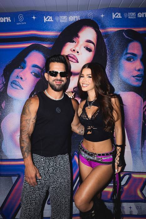 Tília estreia label “RiTíMin” no Rio e surpreende público com participação de Dennis DJ