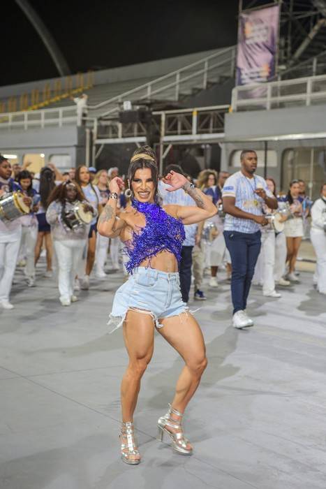 Vivian Cristinelle, a Princesa da Bateria do Tatuapé, revela segredo para silhueta de atleta fitness