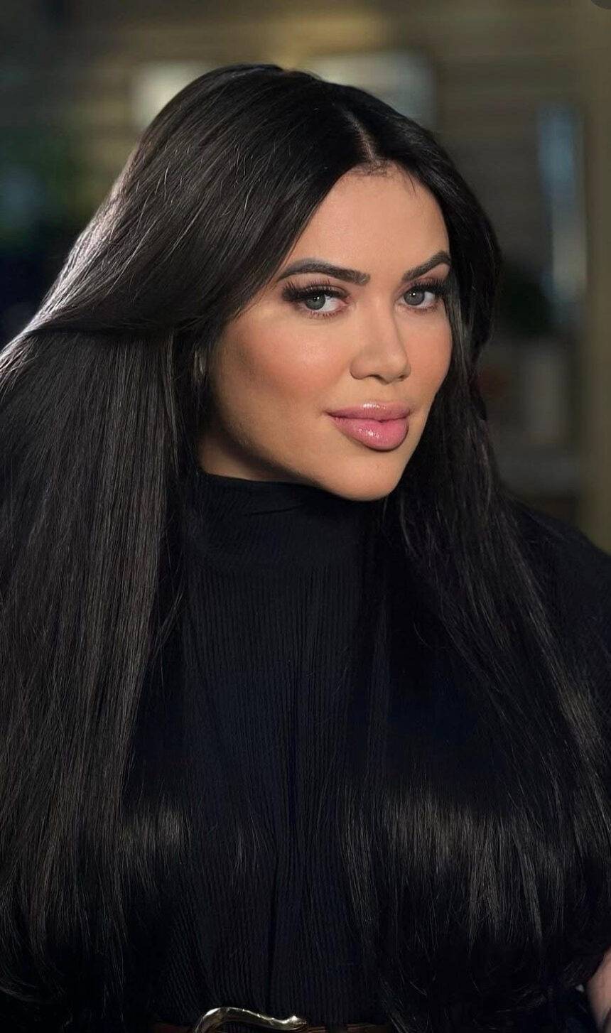 Dra. Camilla Barbosa valida técnica de harmonização glútea ao realizar procedimento em si mesma