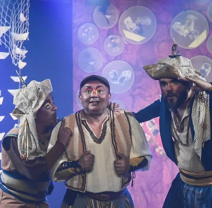 28 anos de arte na Baixada: Cia de Arte Popular apresenta "O Brincado Romance de Flora e Valentin"