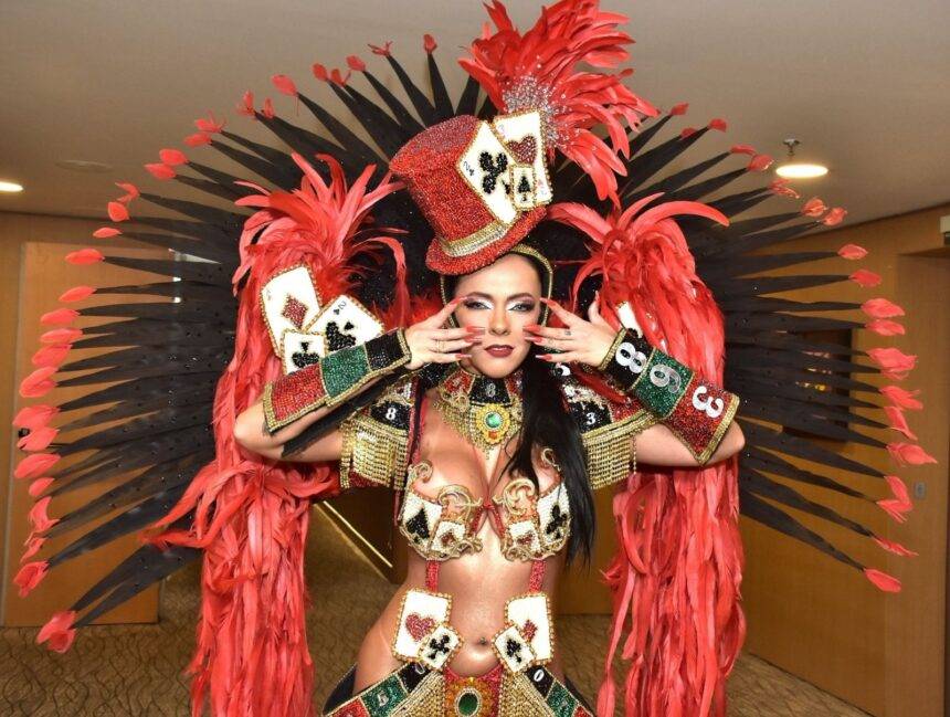 Daiana Pereira brilha como “A Rainha do Carteado” na Nenê de Vila Matilde