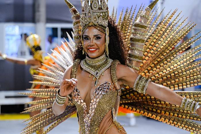 Entre a Sapucaí e Intendente, Nathalia Brito encerra dobradinha do carnaval de 2026
