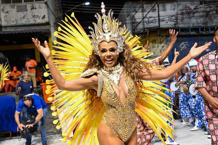 Entre a Sapucaí e Intendente, Nathalia Brito encerra dobradinha do carnaval de 2026
