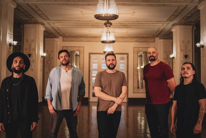 Hitbox estreia com releitura de “This Love” da banda Maroon 5