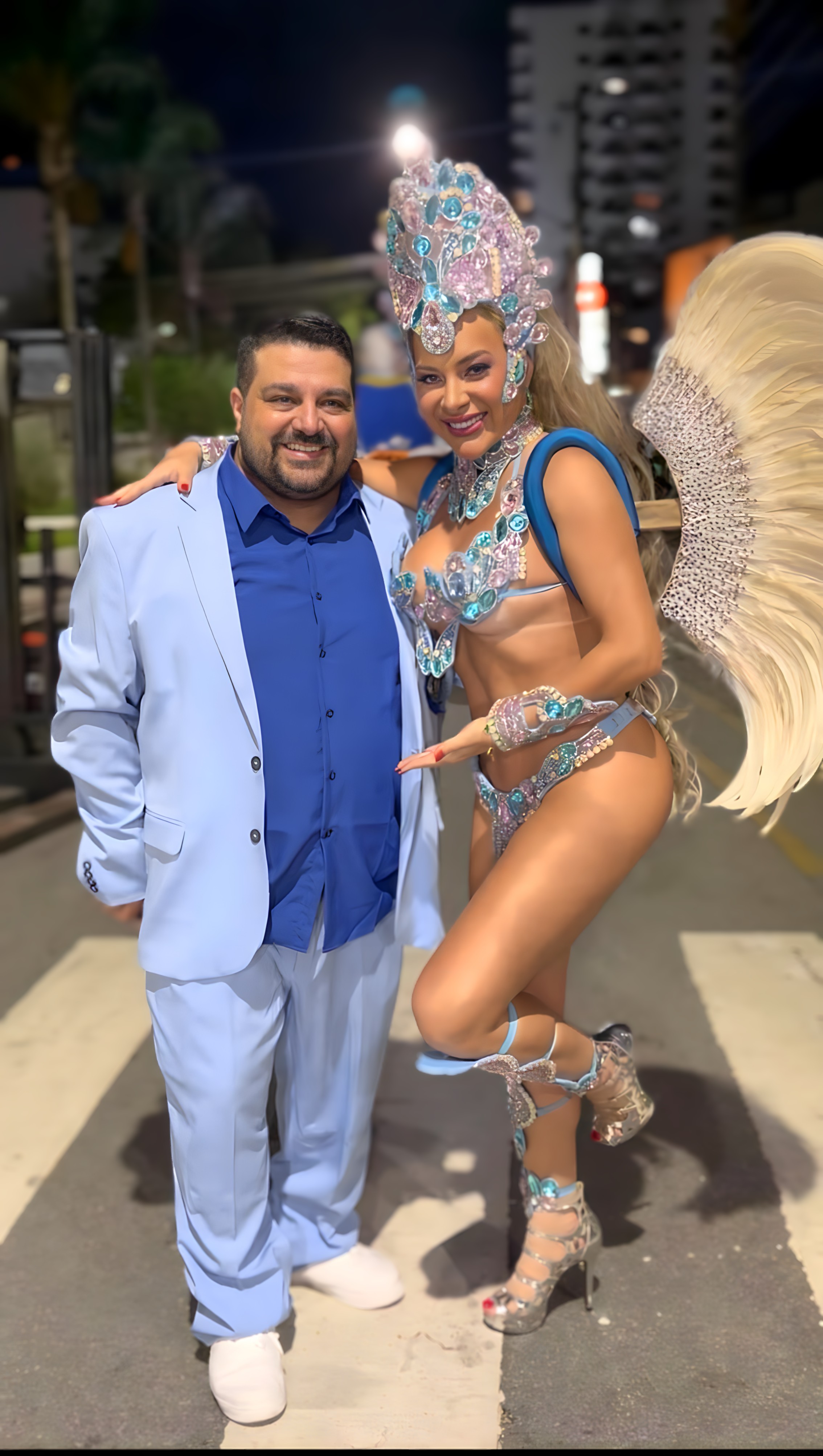 Marina Orlanda, a “Musa Pé-Quente”, Brilha no Carnaval 2026