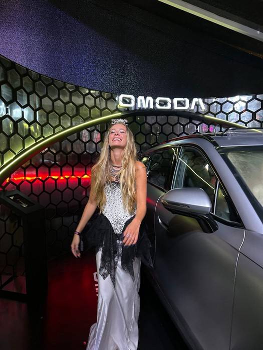 Marina Paciornik brilha no Baile da Vogue 2026: um ritual da moda brasileira