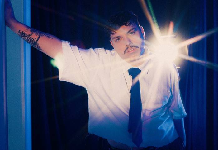 Vini estreia era mais madura com o novo single “Vento”