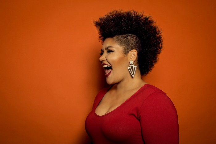 Alma Thomas desfila sua voz potente em edição especial do projeto Soul Jazz Nights