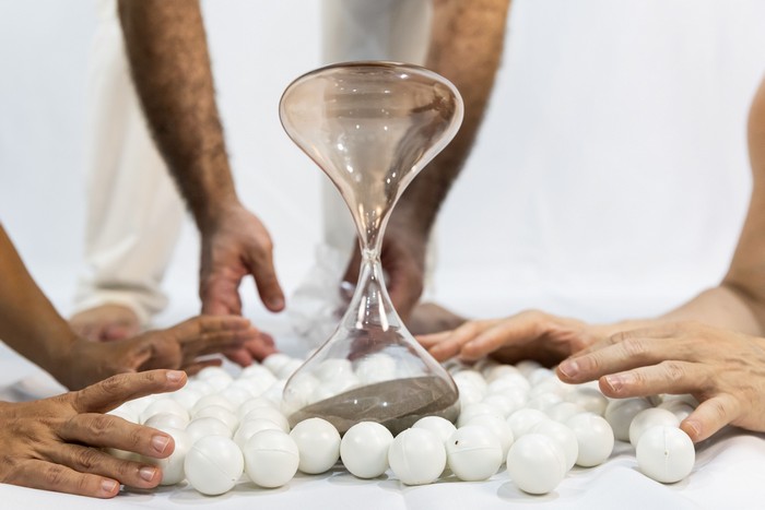 Sociedade do Cansaço: Um espetáculo que reflete a vida em acordo