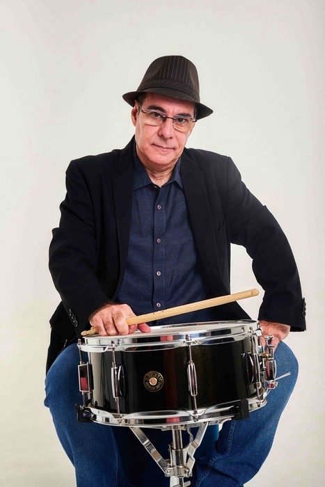 Alfredo Dias Gomes registra técnica e sensibilidade em novo álbum "AO VIVO"