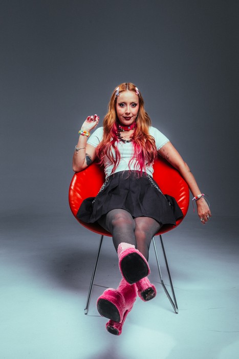 Duda Ruas completa ciclo emocional do EP “bonita demais pra sofrer” com o single “Pra sempre com Você”