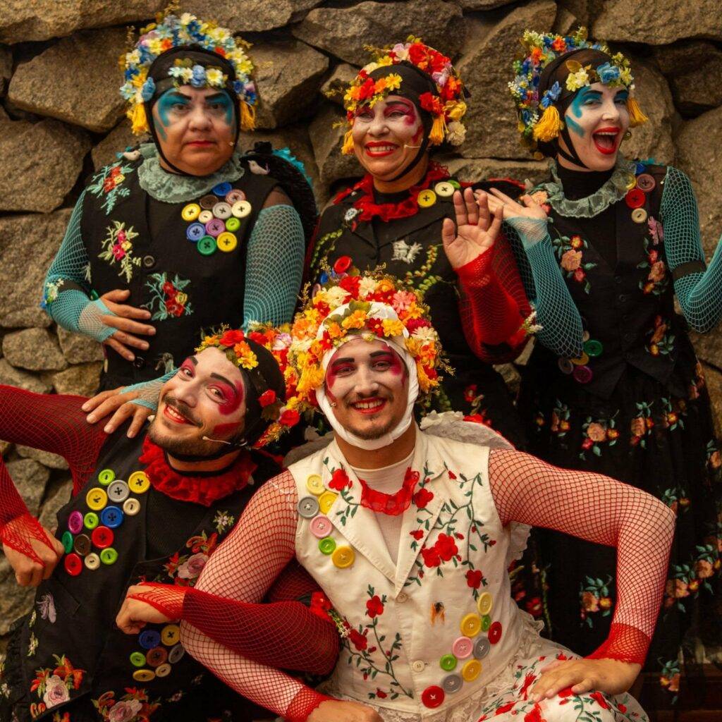 Teatro, música e cordel: "O Patinho Feio" promove circulação gratuita para crianças e jovens