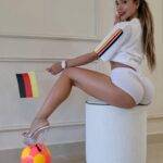 Musa da Playboy, Ester Ana, é eleita Miss Copa do Mundo e revela bullying por seu bumbum