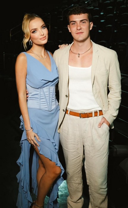 Giovanna Chaves estreia em "O Velho Fusca" e rompe corações nas redes sociais