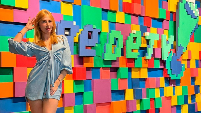 Influencer Heloisa Herold pode debutar na televisão como repórter de entretenimento