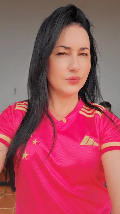 Paixão silenciosa? Ex-MasterChef Jordana Deterling é apontada em romance com jogador do interior paulista