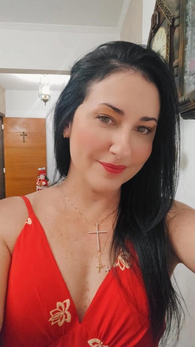 Paixão silenciosa? Ex-MasterChef Jordana Deterling é apontada em romance com jogador do interior paulista