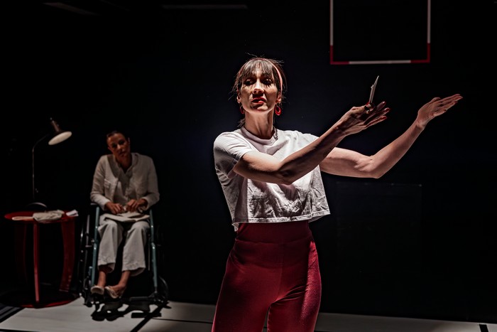 Mayara Mariotto celebra impacto social e sucesso de público na estreia de "Pietà - Um Fractal de Memórias"