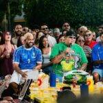 Menos é Mais brilha com “Champagne”, a nova faixa autoral do projeto “O Molho é do Brasil”