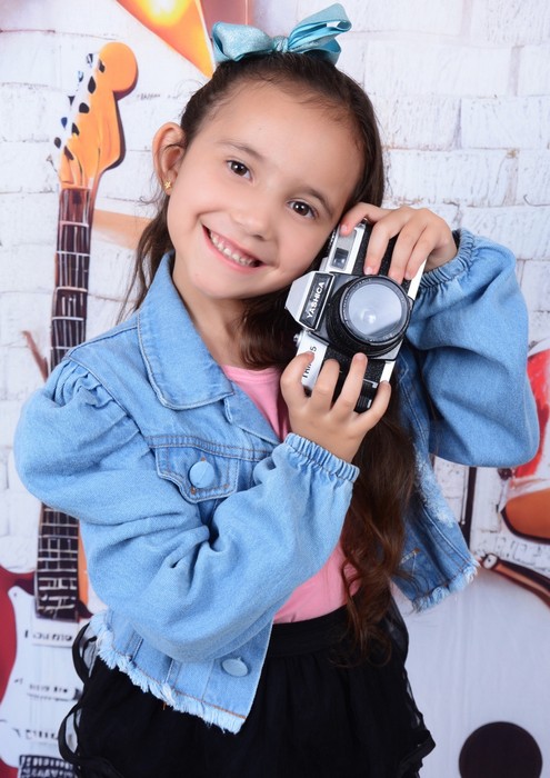 Paola Cuti, eleita Princesinha na Universal Fashion Kids, conquista vaga no UFK04